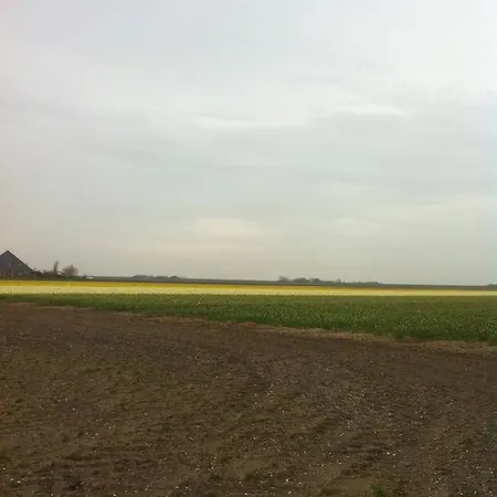 Kampeer & Logeerboerderij Madura Gæstehus