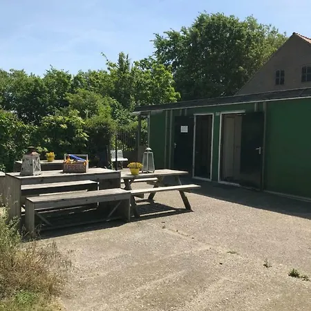 Kampeer & Logeerboerderij Madura Amsterdam